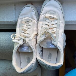 Nike Cream Casual Sneakers